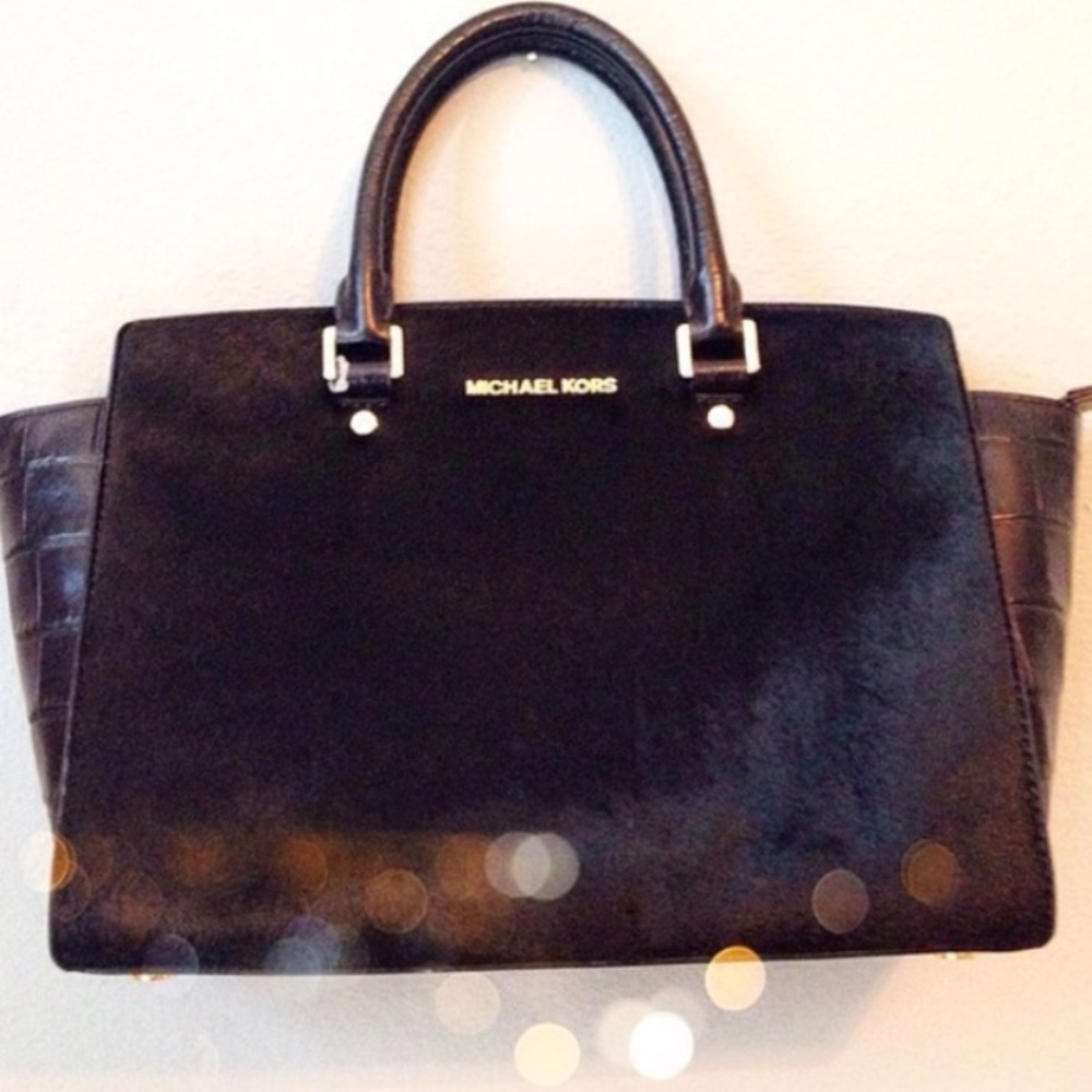 Michael kors black purse!